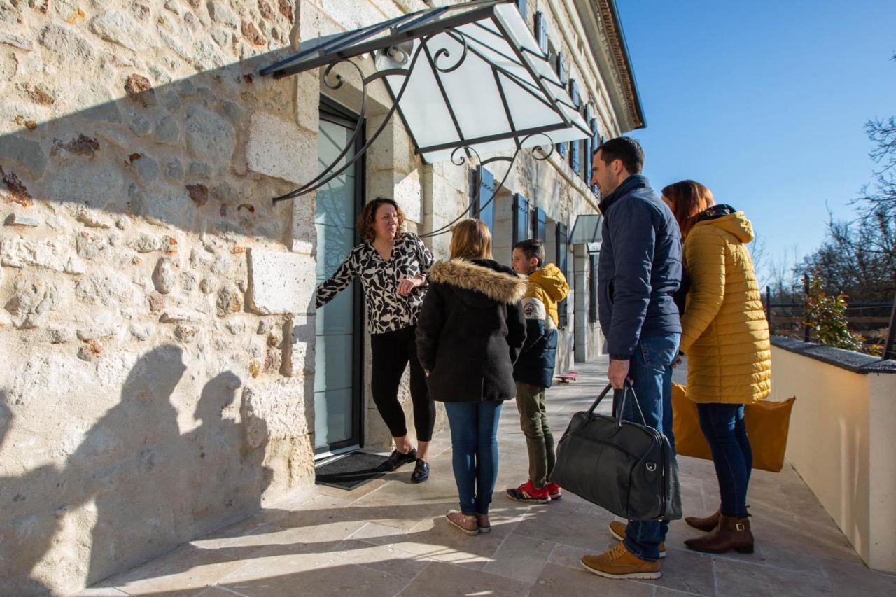 Hotel Au Bouchon Saint-Aigulin Exterior foto